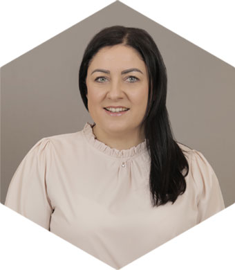 ZUZANA CHROMA
